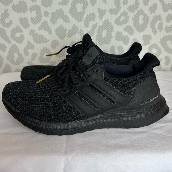 adidas Shoes - ADIDAS ULTRA BOOST 4.0 TRIPLE BLACK METALLIC GOLD TIPS F36123 WOMEN’S SIZE 6.5